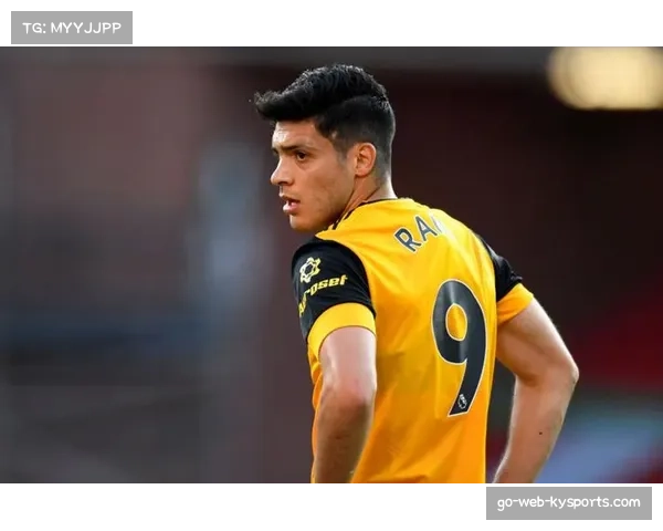 英超积分榜呈现滚筒式洗衣机状态 排名每周剧变